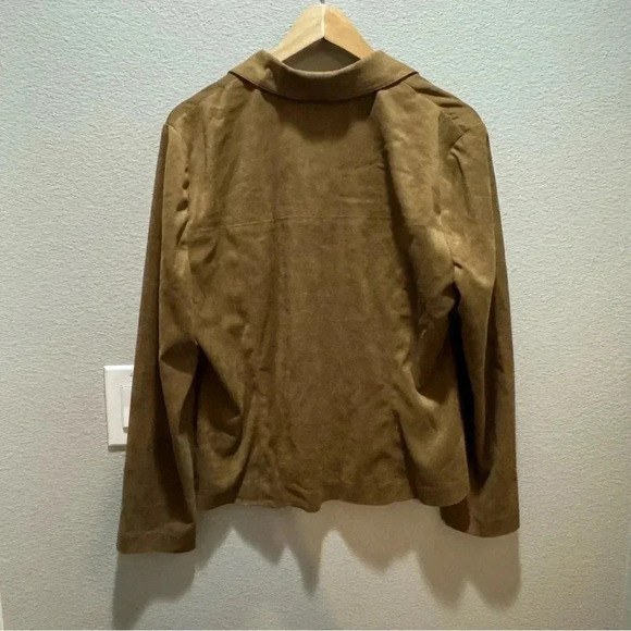 Beautiful universal Coat! - Picture 2 of 3